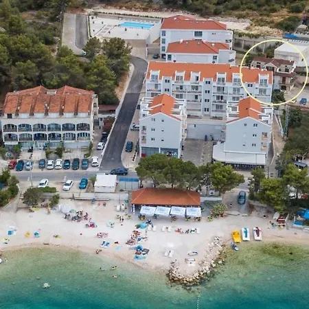 Apartment Boris - 30 M From Beach *