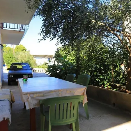 Apartment Boris - 30 M From Beach *