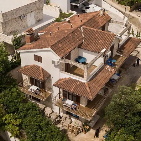 Apartment Boris - 30 M From Beach Trogir